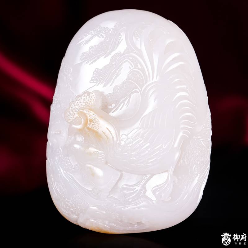 新疆和田玉黄皮白玉独籽把件 冠上加冠 230.2克