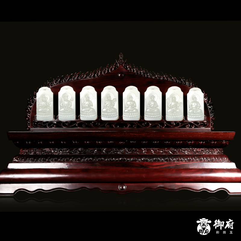 “神工奖”金奖 付雪飞工作室 重 1596.9克 新疆和田玉羊脂白玉籽料 八大守护神