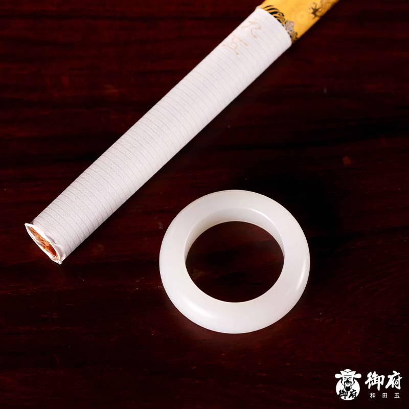 新疆和田玉原毛孔皮白玉籽玉 戒指 3.7克 圈口10号