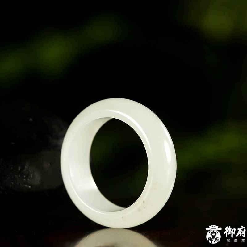 新疆和田玉白玉籽玉戒指 6克