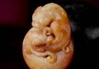 新疆和田玉黄沁籽玉 挂件 金螭纳福 11克