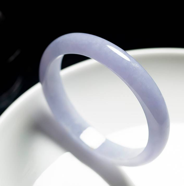 和田玉和翡翠哪个更有价值