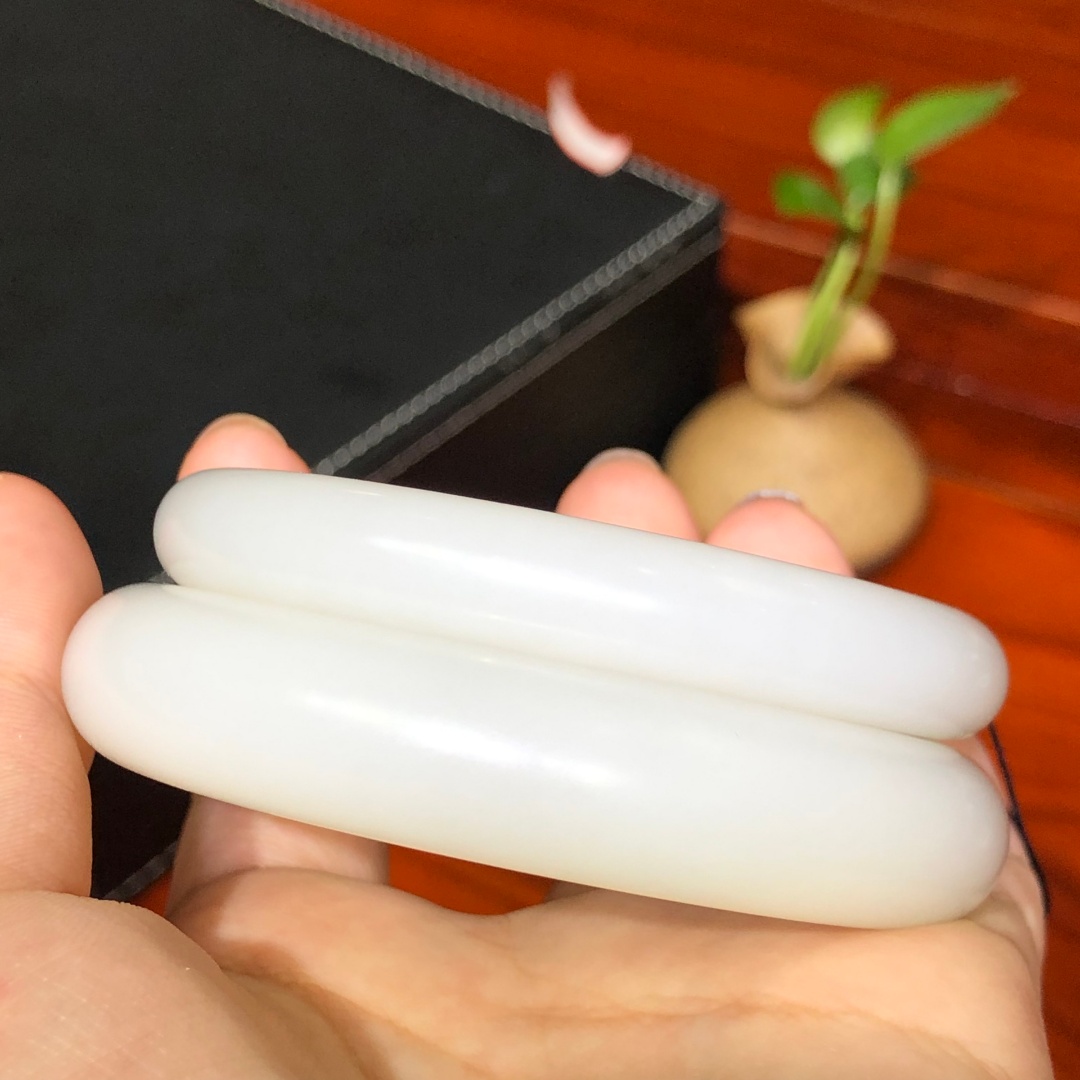 和田玉弥勒佛挂件选购看哪些细节